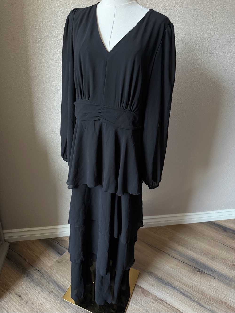 NWOT Simplee Black Long Sleeve Tiered Maxi Dress, XL